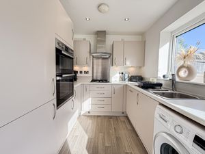 Photo 11- click for photo gallery